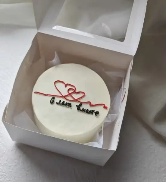 Торты и десерты, в ассортименте фото 4