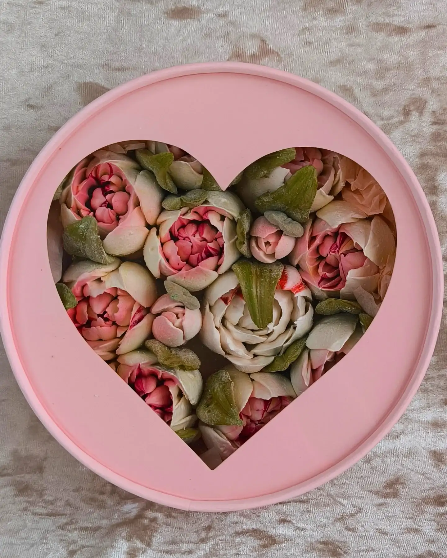 Зефир премиум-класса в круглой коробке с окошком, 18 см фото 1