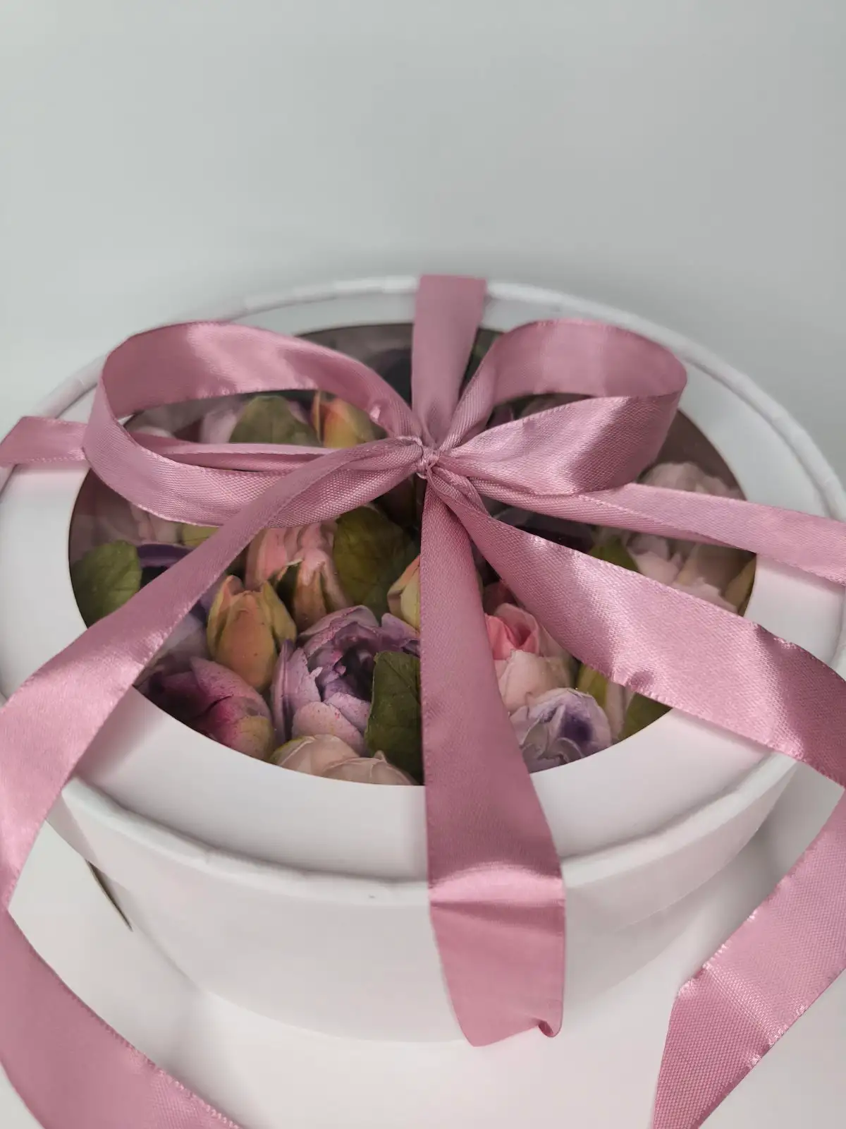 Зефир в круглой коробке с окошком, 20 см фото 2